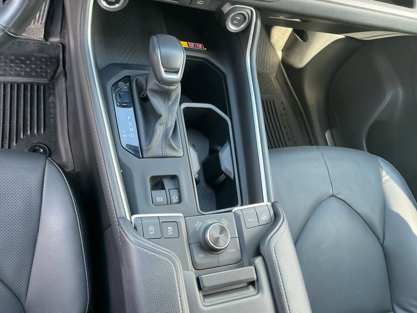 2024 Toyota Grand Highlander Limited photo 10