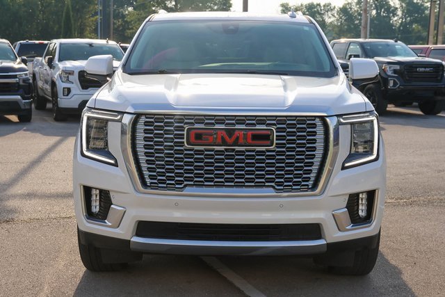 2022 Gmc Yukon Denali photo 2