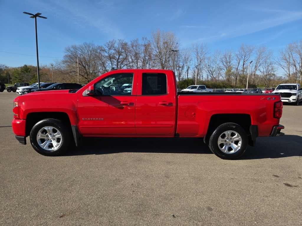 2019 Chevrolet Silverado 1500 LT photo 4