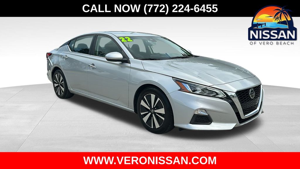 2022 Nissan Altima SV