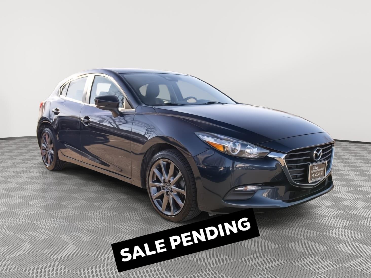 2018 Mazda Mazda3 Touring's photo