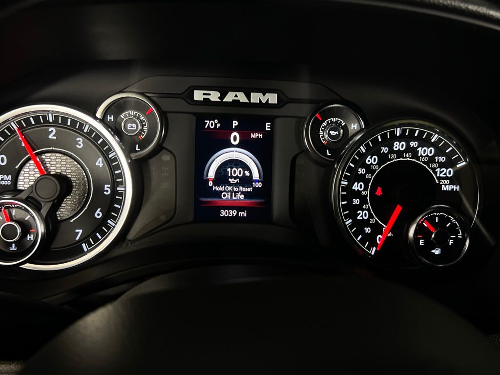 2023 Ram 1500 Tradesman photo 13