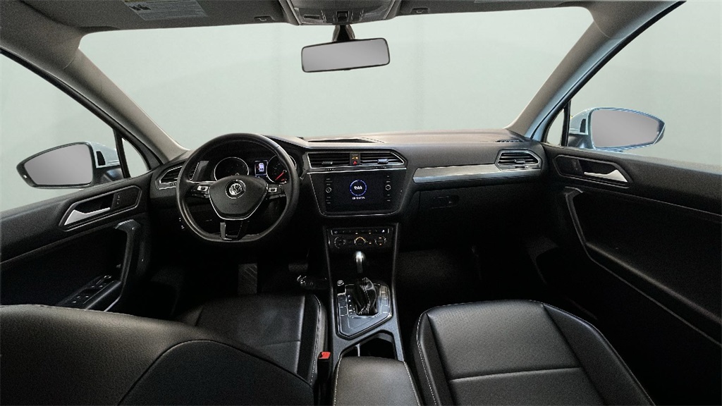 2021 Volkswagen Tiguan R-Line Black SEL photo 8