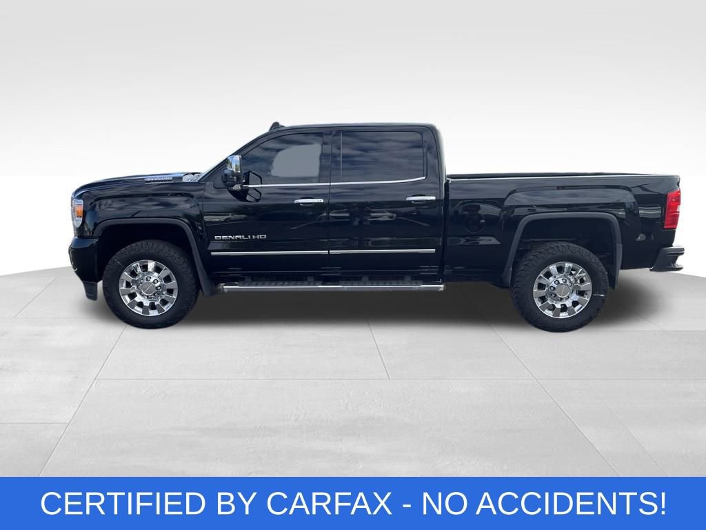 Used 2018 GMC Sierra 2500 Denali HD Denali with VIN 1GT12UEY5JF169210 for sale in Northfield, Minnesota