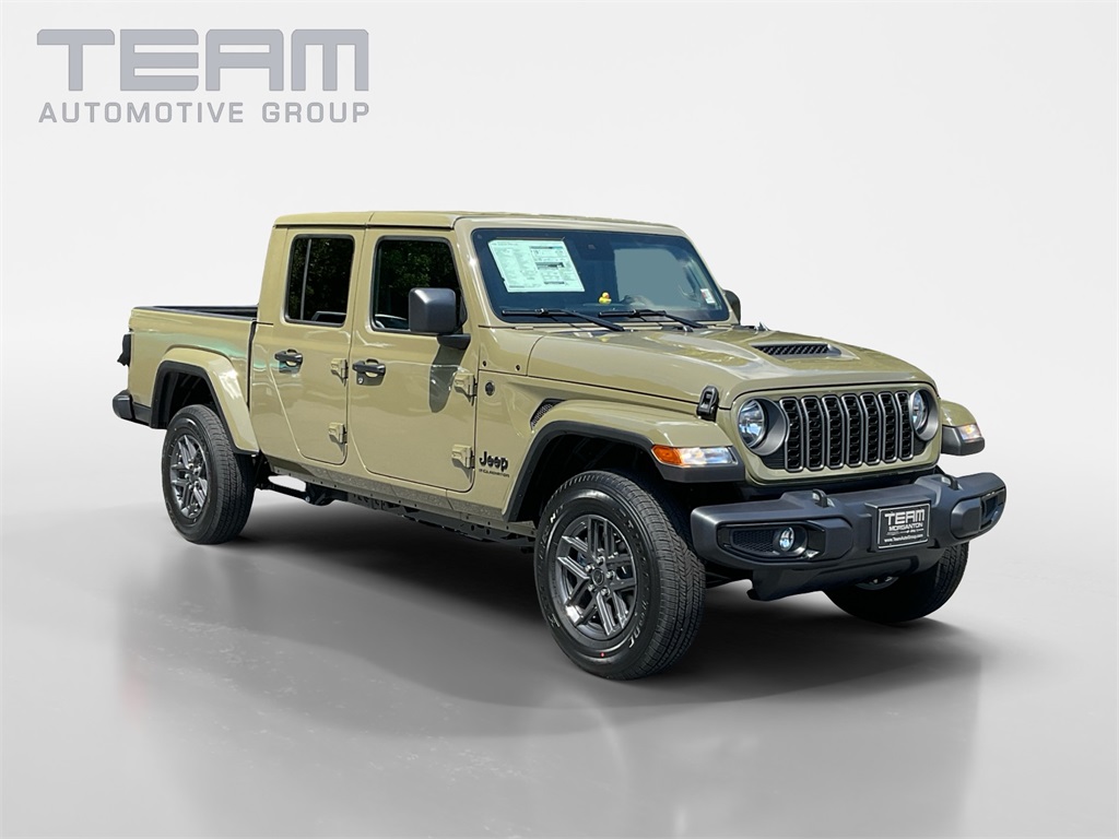 2025 Jeep Gladiator Sport S's photo