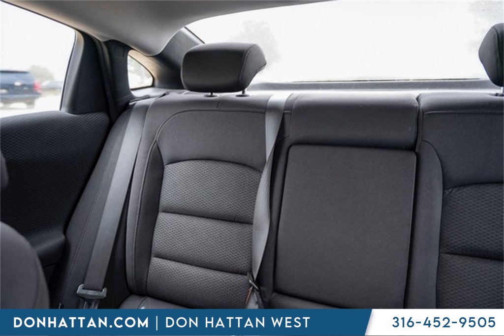 2023 Chevrolet Malibu 1LT photo 16