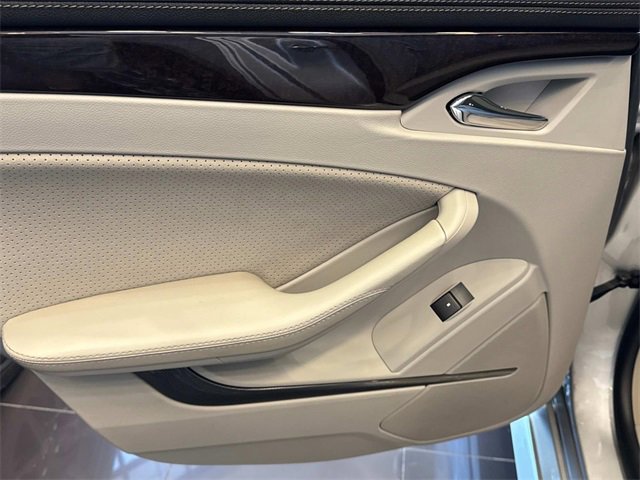 2011 Cadillac CTS V Base photo 9