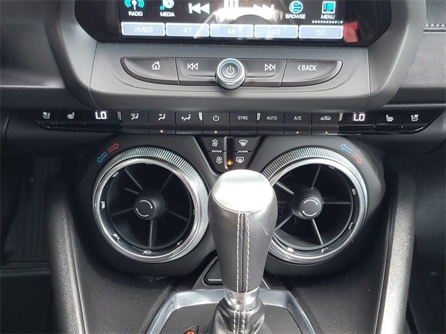 2018 Chevrolet Camaro 2LT 3LT photo 20