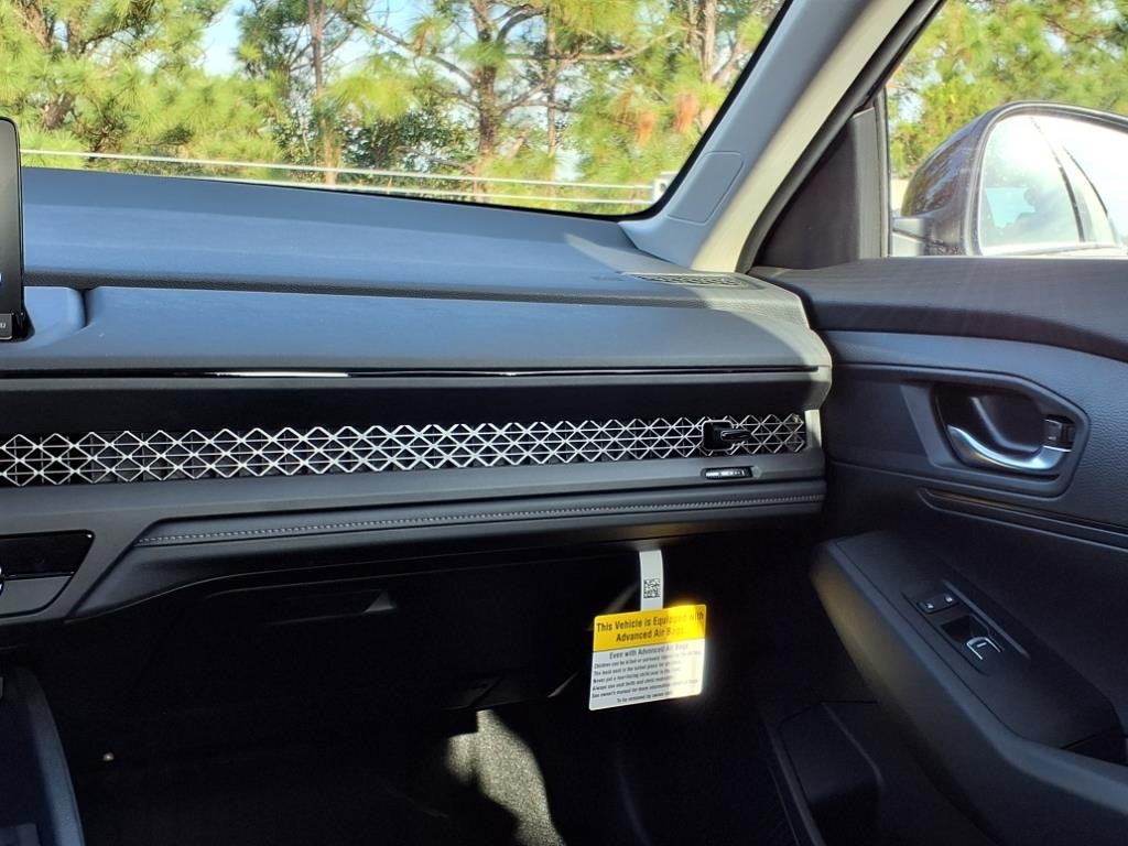 2025 Honda Accord LX photo 14