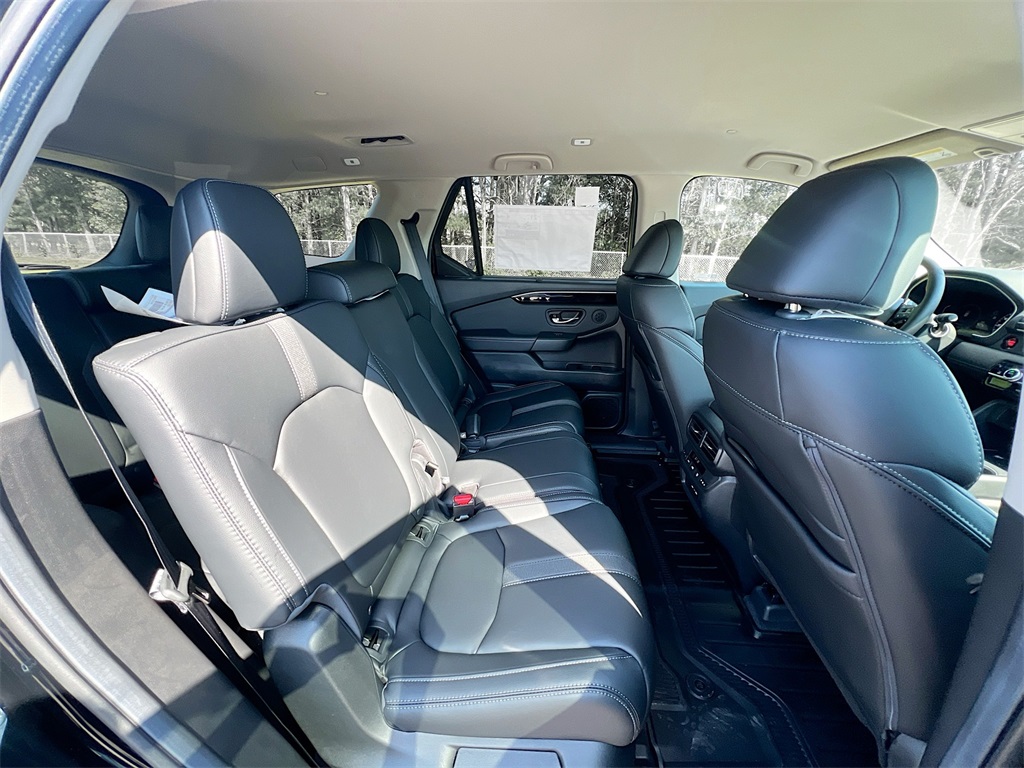 2025 Honda Pilot EX-L photo 28