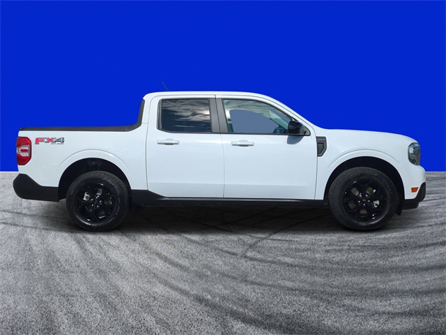 2024 Ford Maverick Lariat photo 2