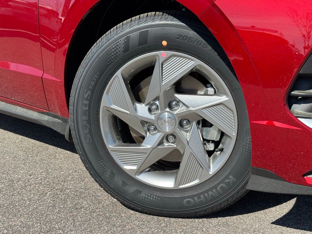 2025 Hyundai Sonata SE photo 4