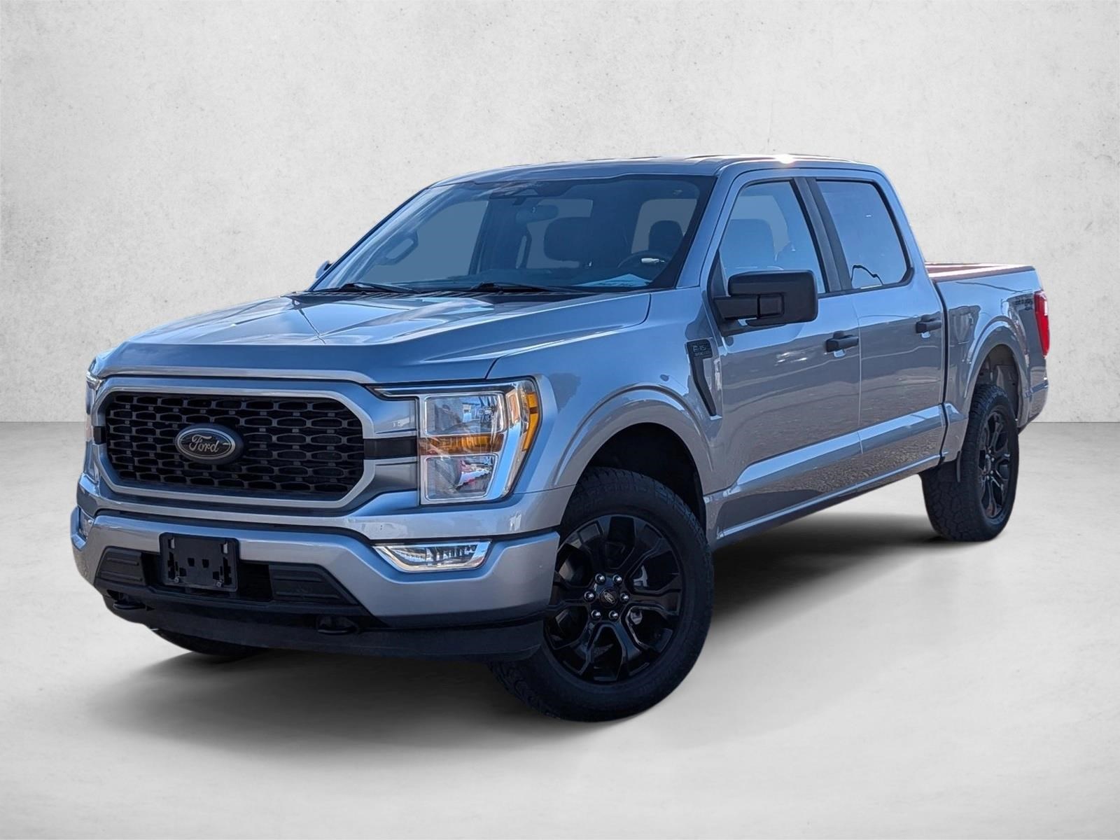 2022 Ford F-150 XL's photo