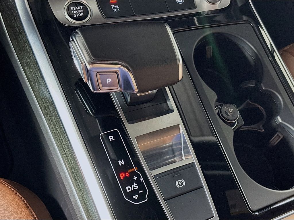 2022 Audi Q7 55 Premium Plus photo 16