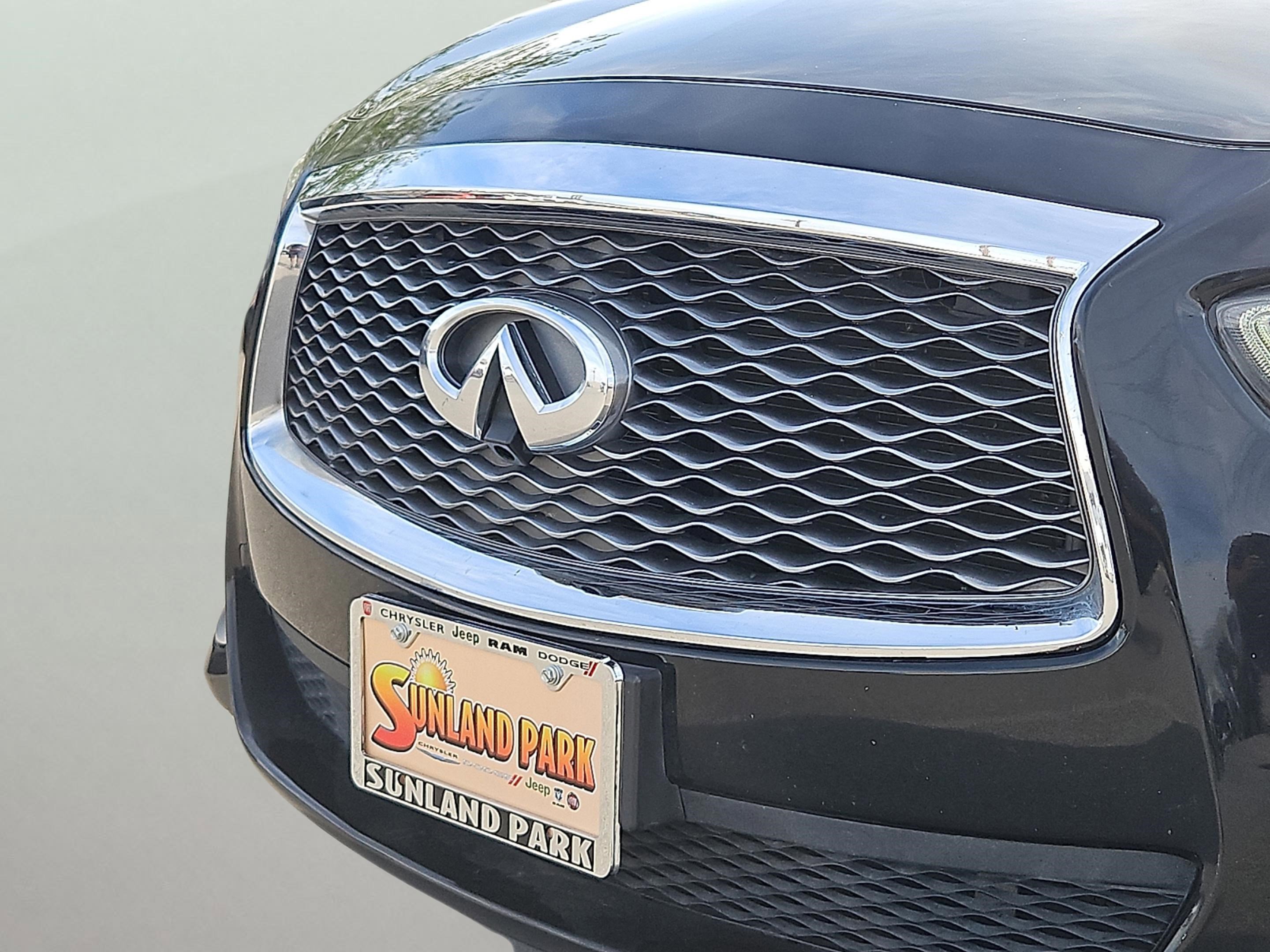 2017 Infiniti QX60 Base photo 6