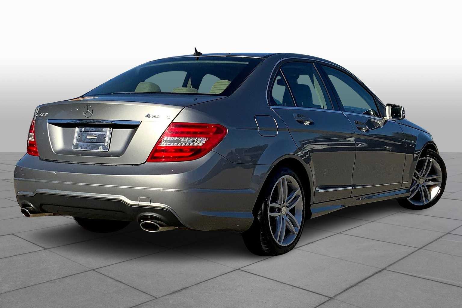 2012 Mercedes Benz C 300 Sport photo 12