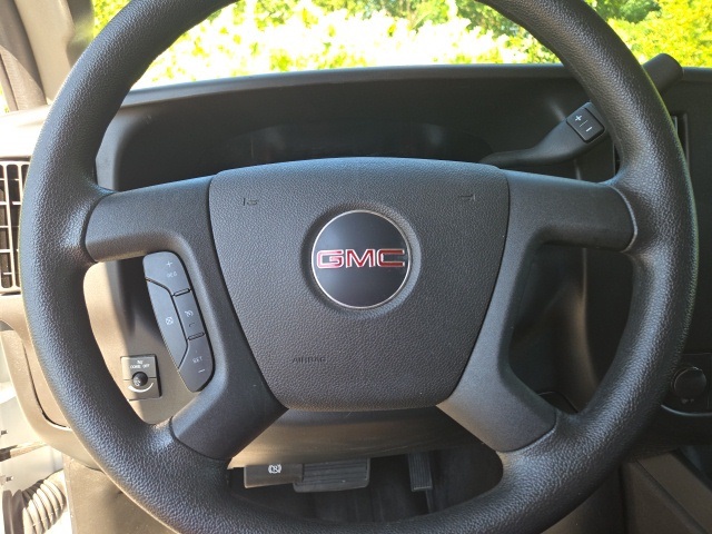 2023 Gmc Savana 2500 Cargo photo 6