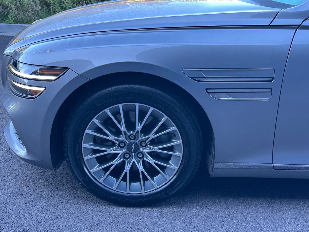 2024 Genesis G80 2.5T photo 11