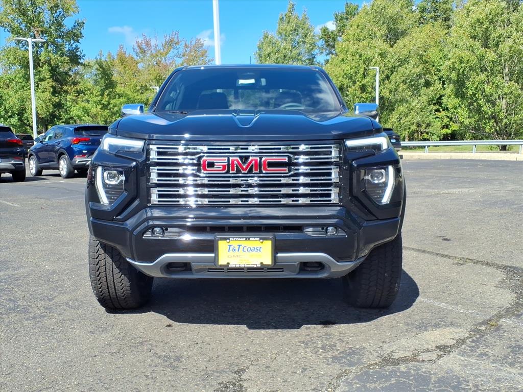 2025 Gmc Canyon Denali photo 2