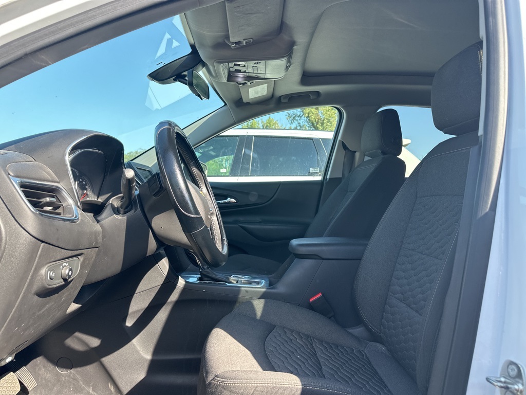 2019 Chevrolet Equinox LT photo 9