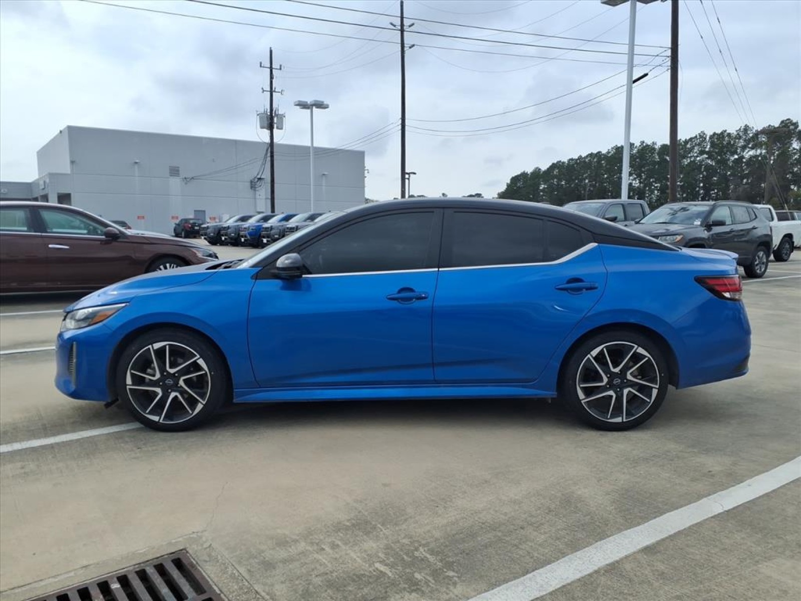 2024 Nissan Sentra SR Blue at Robbins Nissan