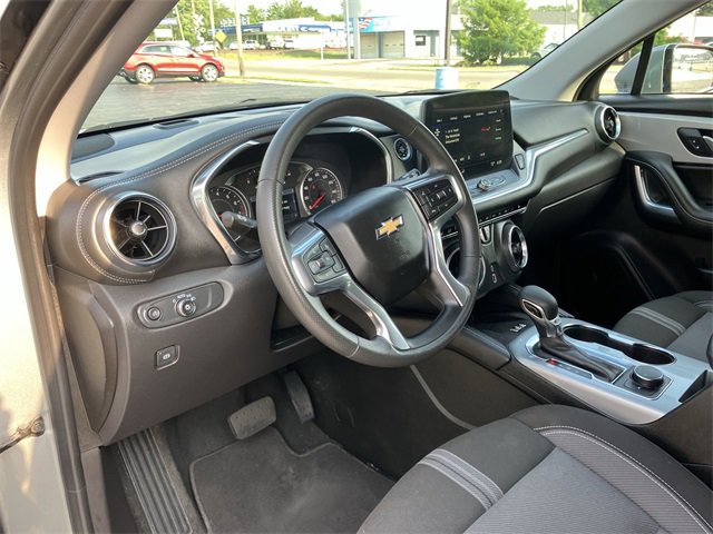 2024 Chevrolet Blazer 2LT photo 2