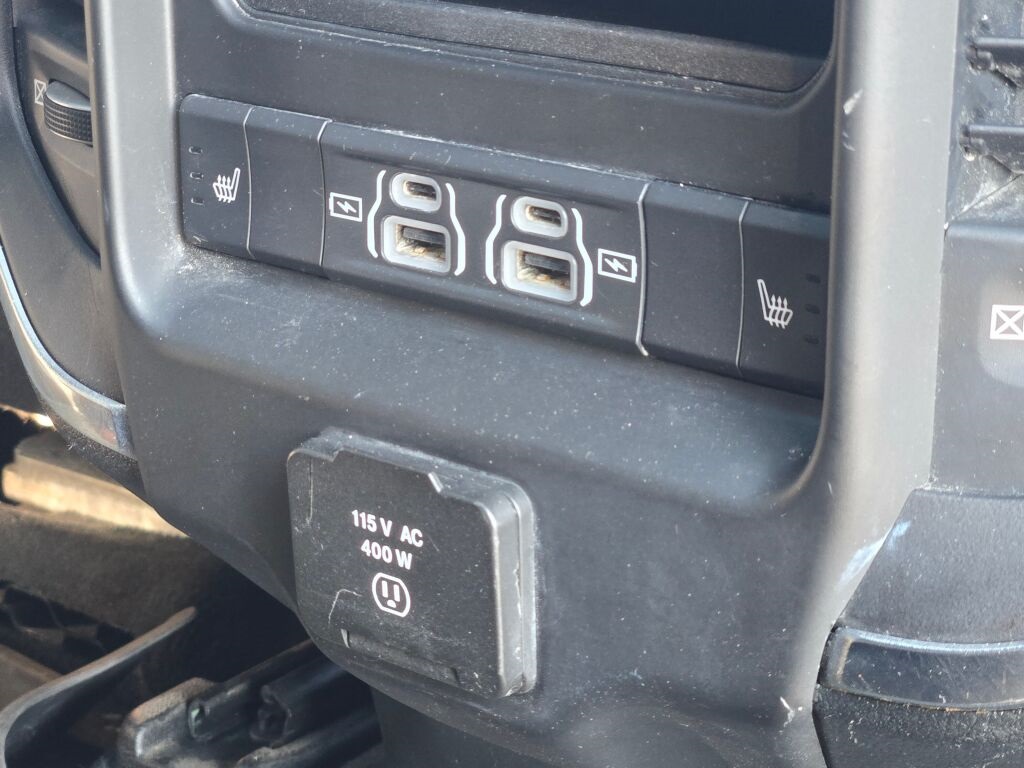 2021 Ram 1500 Laramie photo 7