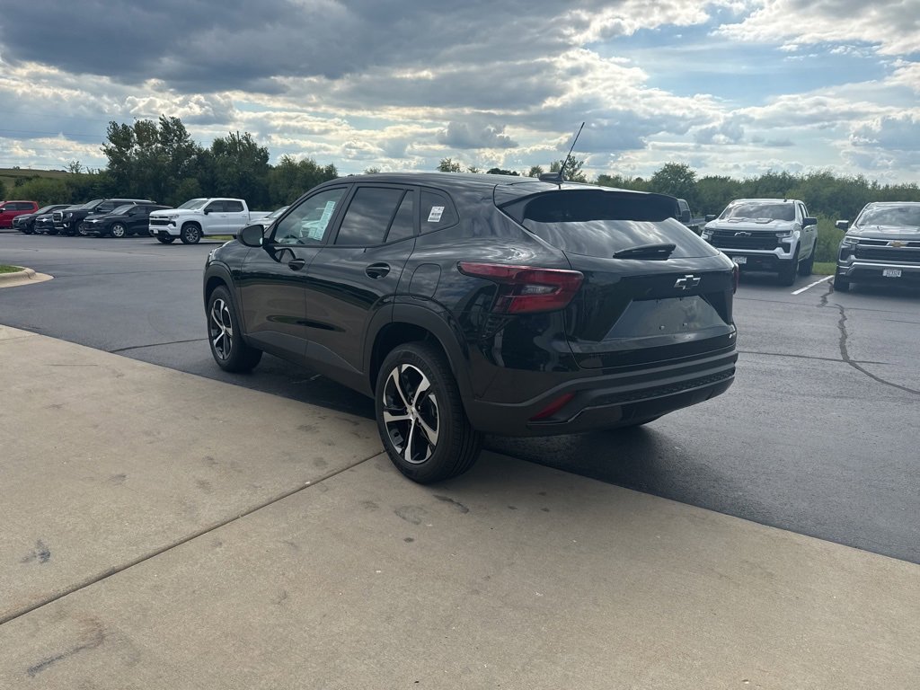2025 Chevrolet Trax photo 4