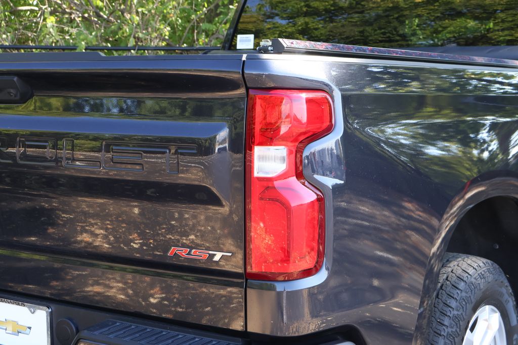 2022 Chevrolet Silverado 1500 RST photo 7
