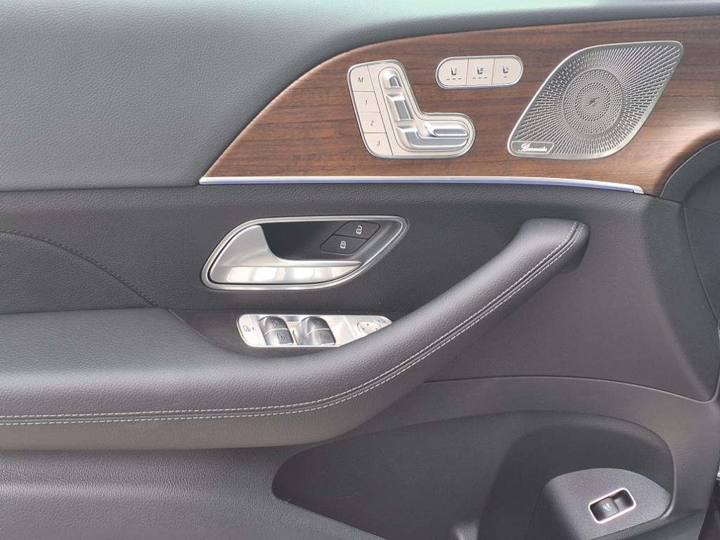 2025 Mercedes Benz GLE 350 4MATIC photo 14
