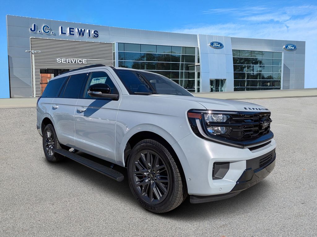 2025 Ford Expedition Platinum's photo