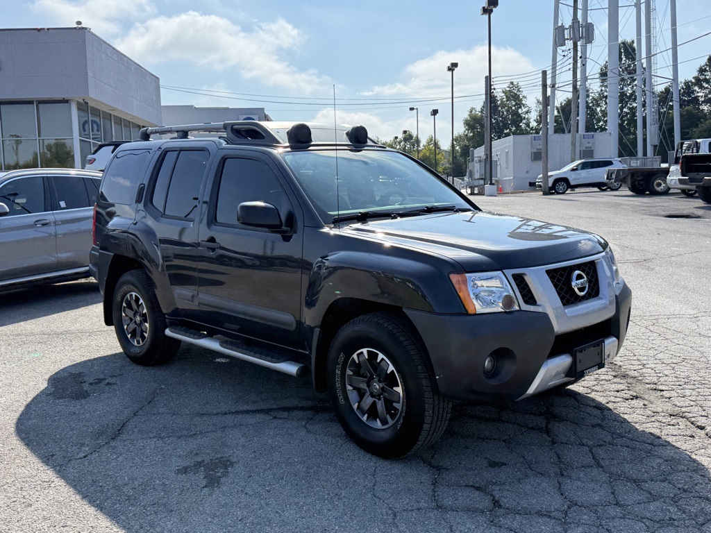 2015 Nissan Xterra PRO-4X photo 2