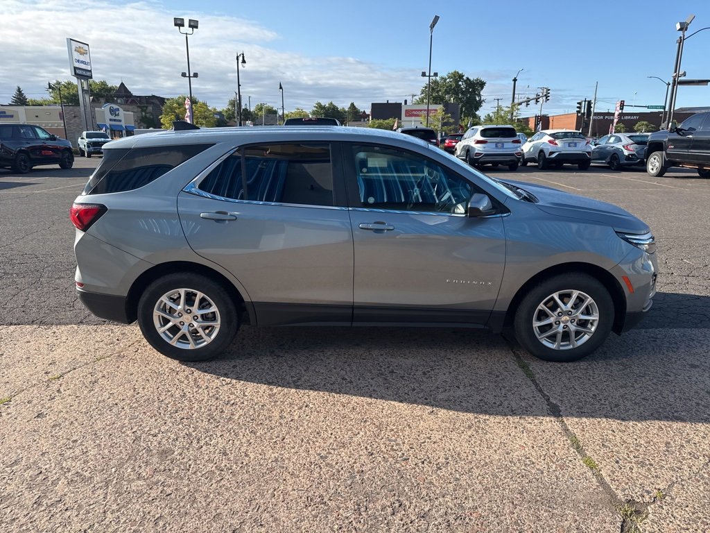 2024 Chevrolet Equinox LT photo 8