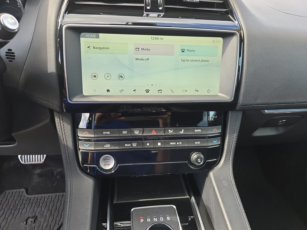 2019 Jaguar F-PACE Prestige photo 19