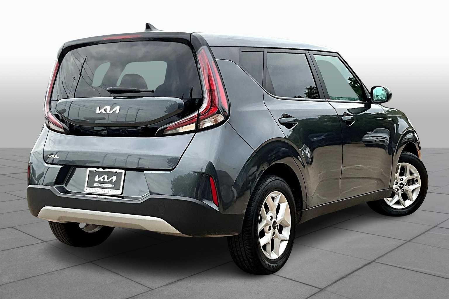 2023 Kia Soul LX S photo 11