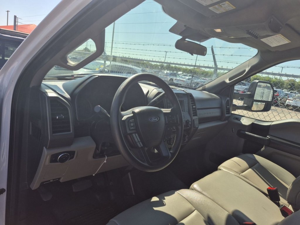 2021 Ford F-450 photo 6
