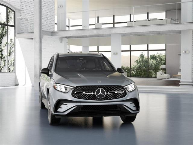 2025 Mercedes Benz GLC 300 4MATIC photo 8