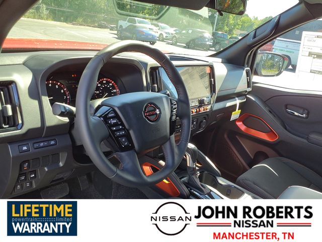 2025 Nissan Frontier PRO-4X photo 4