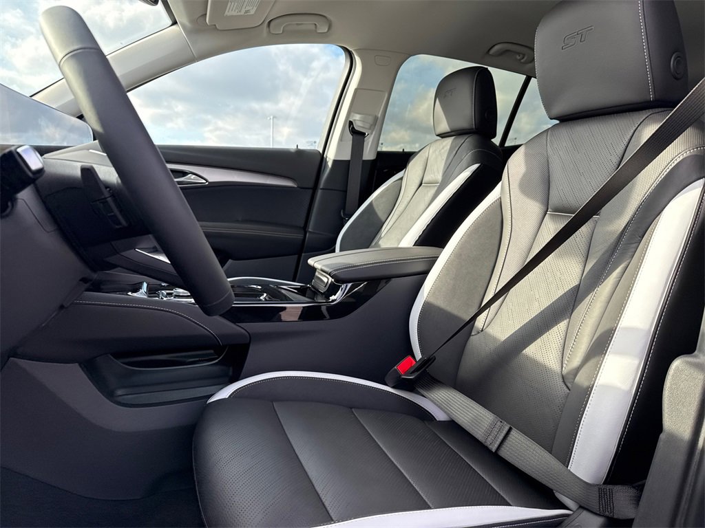 2025 BUICK ENVISION - Image 16