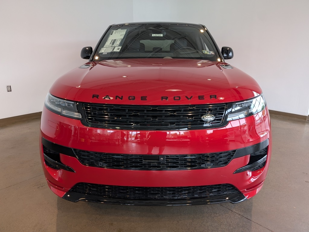 2025 Land Rover Range Rover Sport SE photo 2