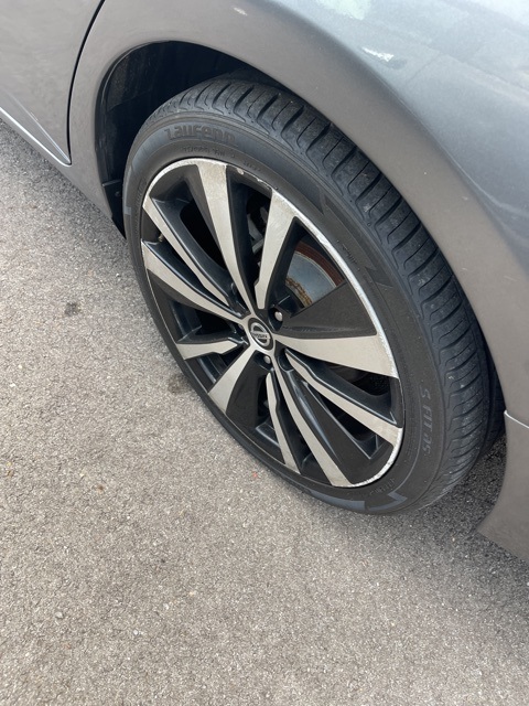 2021 Nissan Altima 2.5 SR photo 10
