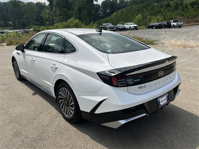 2025 Hyundai Sonata Hybrid SEL photo 3