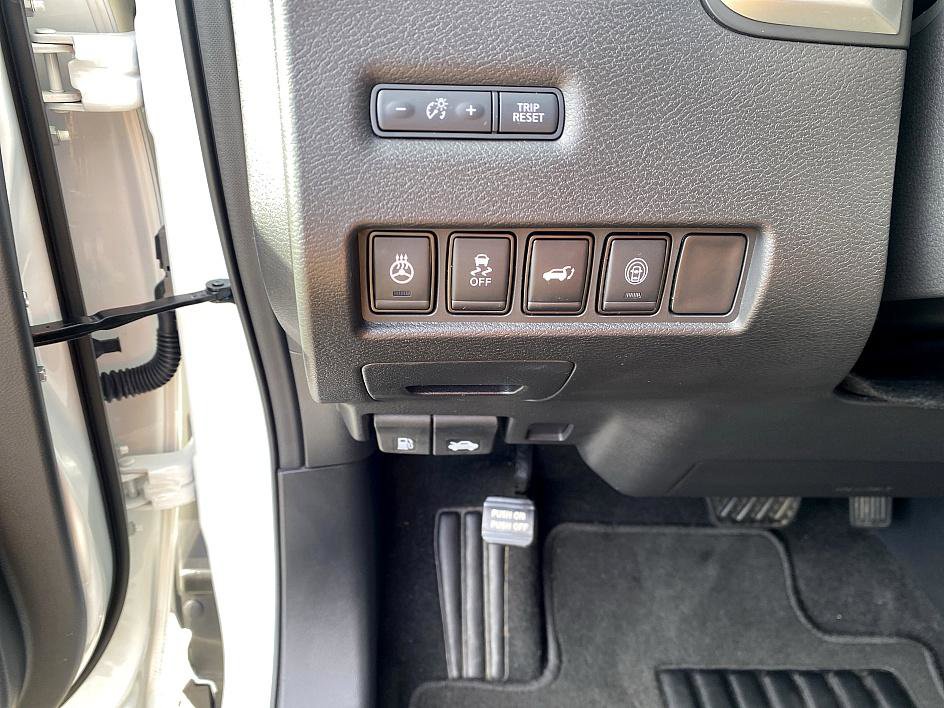 2024 Nissan Murano SL photo 11