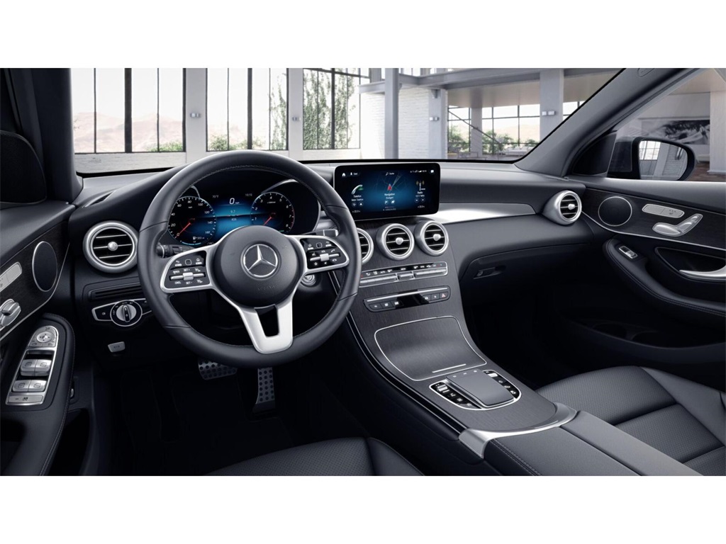 2022 Mercedes Benz GLC 300 4MATIC photo 2