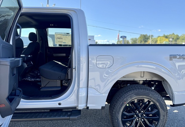 2025 Ford F-150 XLT photo 27