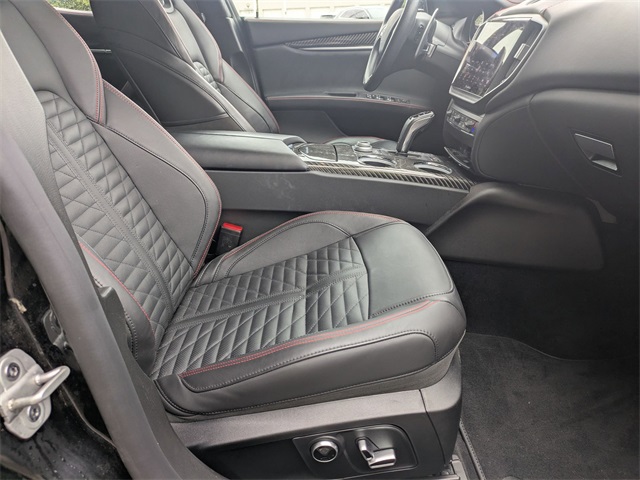 2022 Maserati Ghibli Modena Q4 photo 27