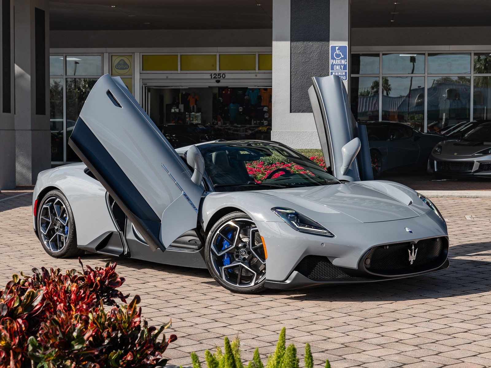 2023 Maserati MC20 Cielo photo 11