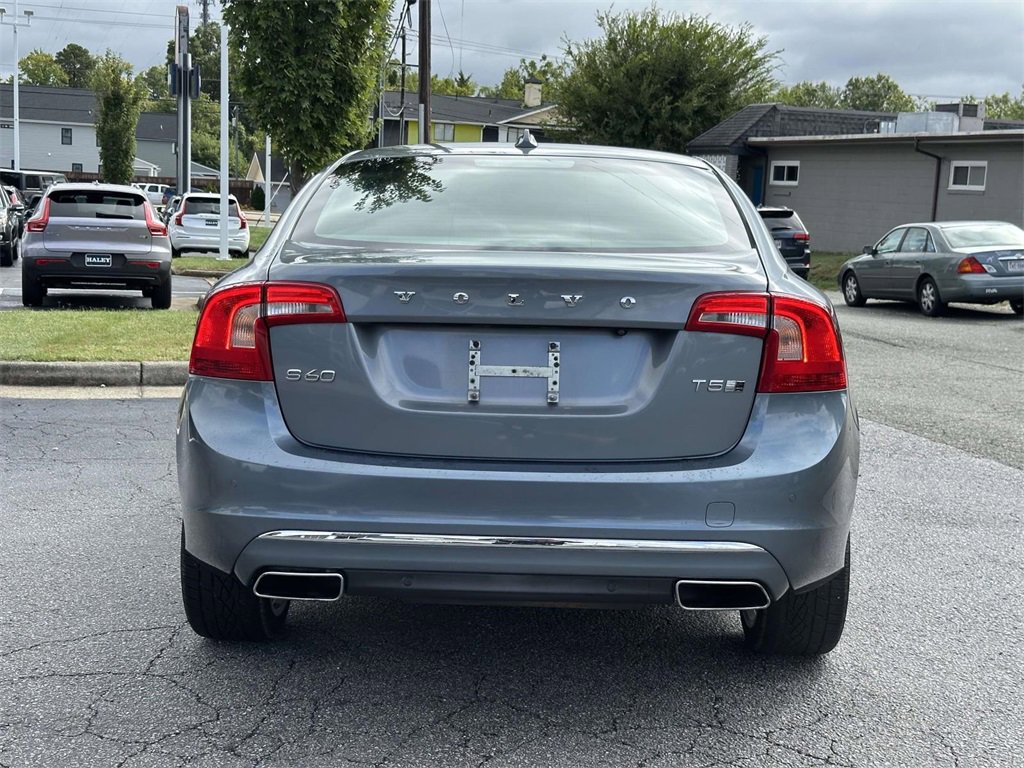 2016 Volvo S60 Inscription T5 Platinum AWD photo 19