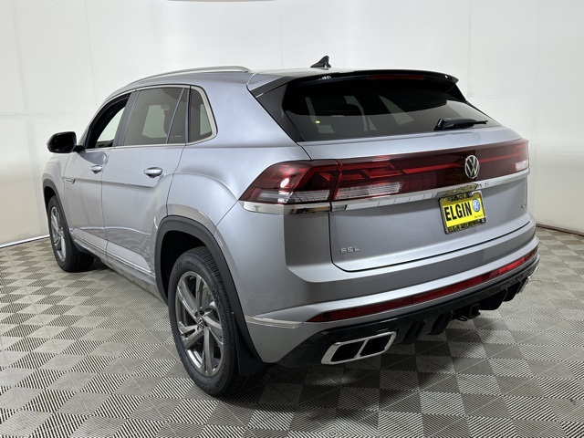 2024 Volkswagen Atlas Cross Sport SEL R-Line photo 5