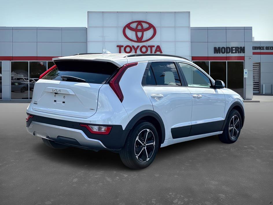2023 Kia Niro EX photo 4